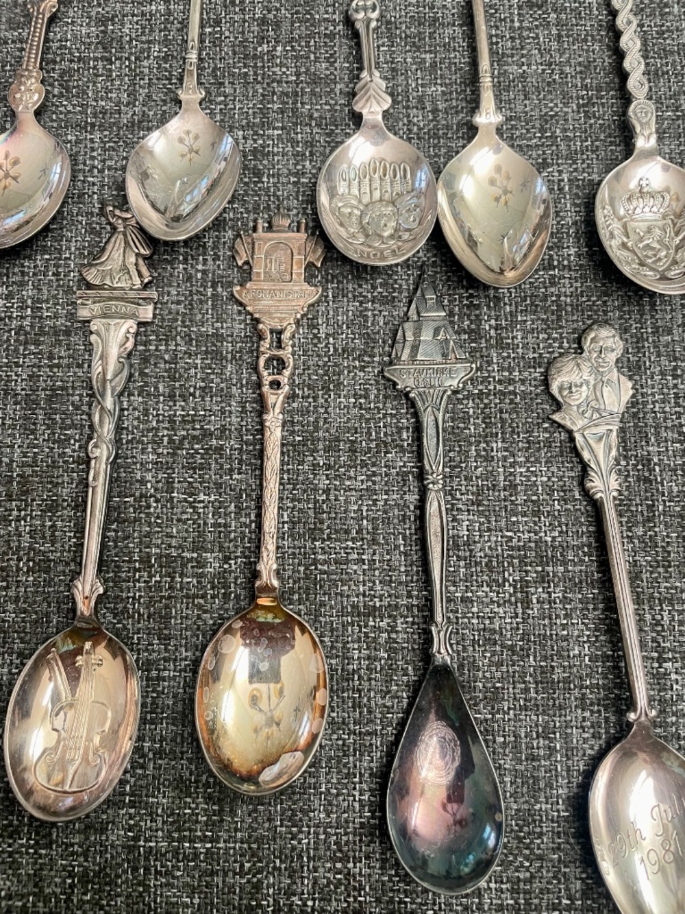 Lot of 23 Silver Plated Souvenir Spoons - Picture 9 of 13